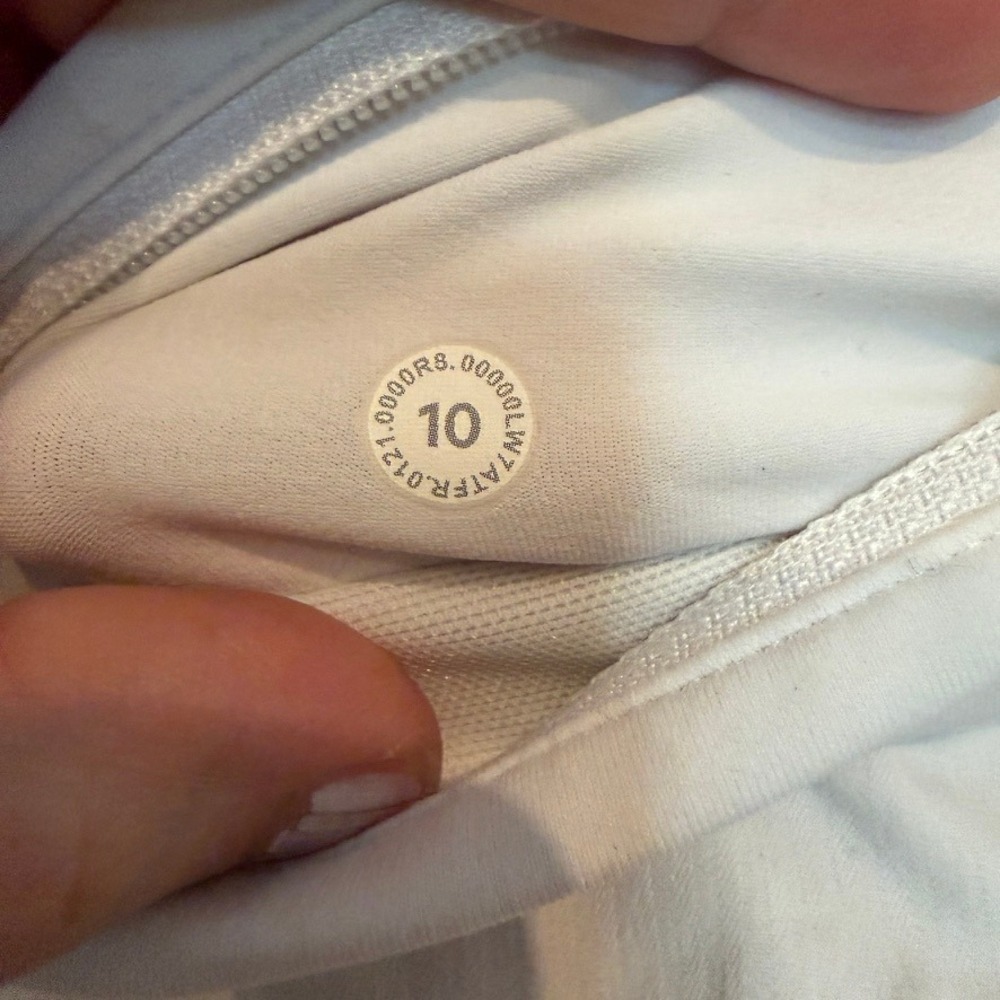 Lululemon Speed Up Short 2.5" Inseam White - Picture 5 of 7